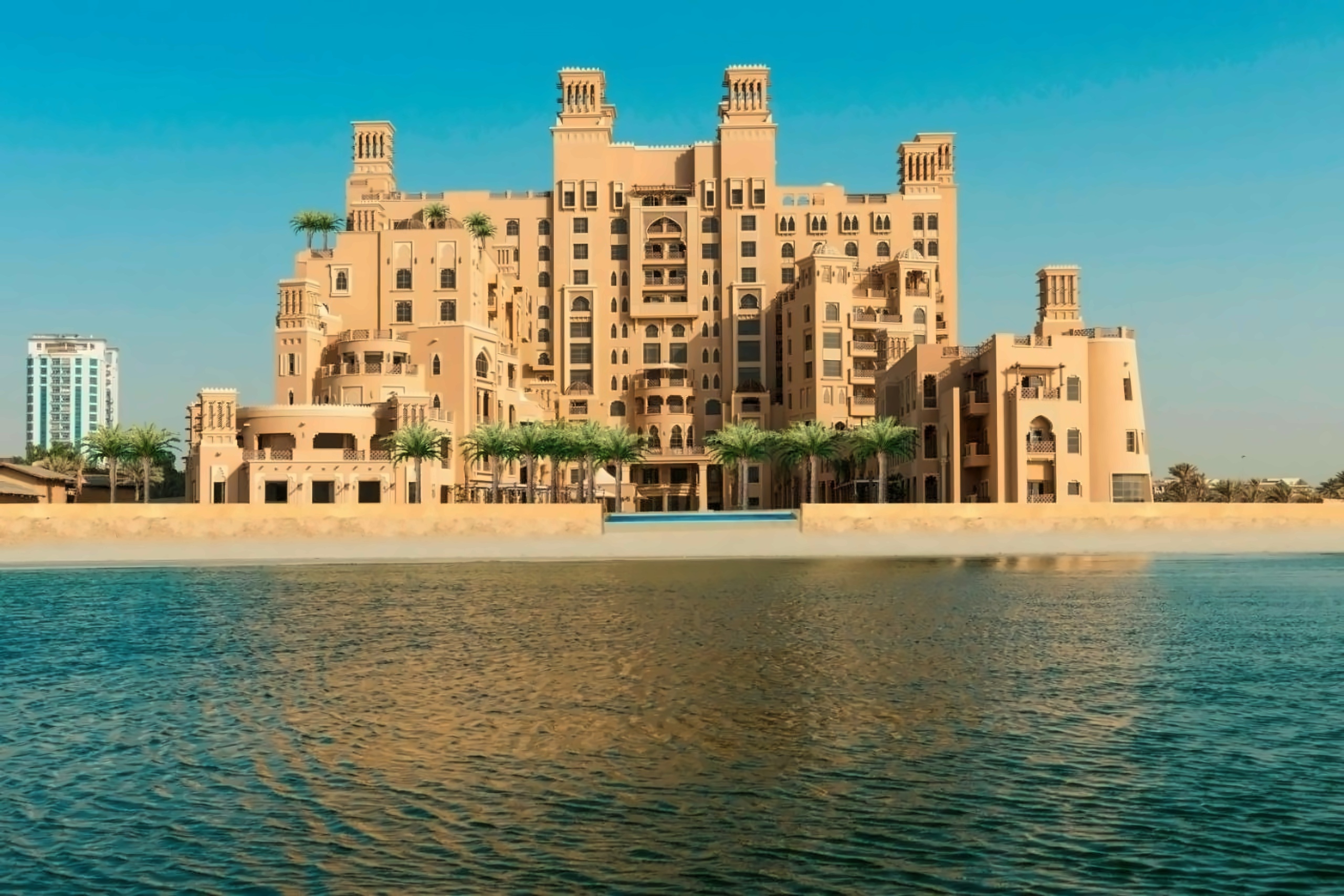 Шератон шарджа пляж. Оаэ sheraton sharjah beach resort spa 5. Sheraton sharjah beach resort spa 5 оаэ. Шарджа шератон 5. Шератон шарджа бич.