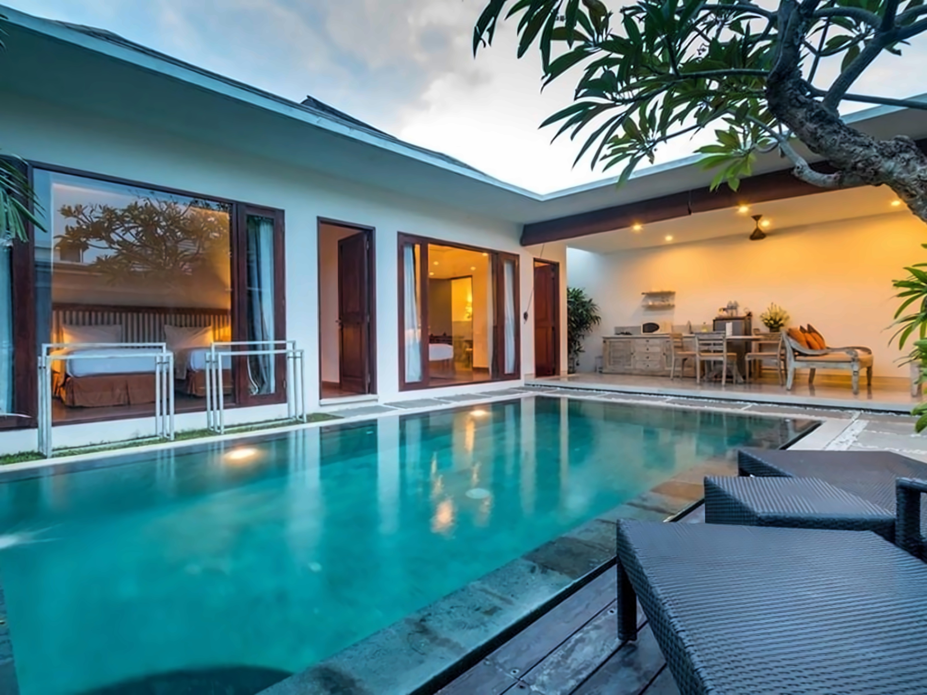 New Pondok Sara Villas Семиньяк Индонезия (о. Бали) photo, price for ...