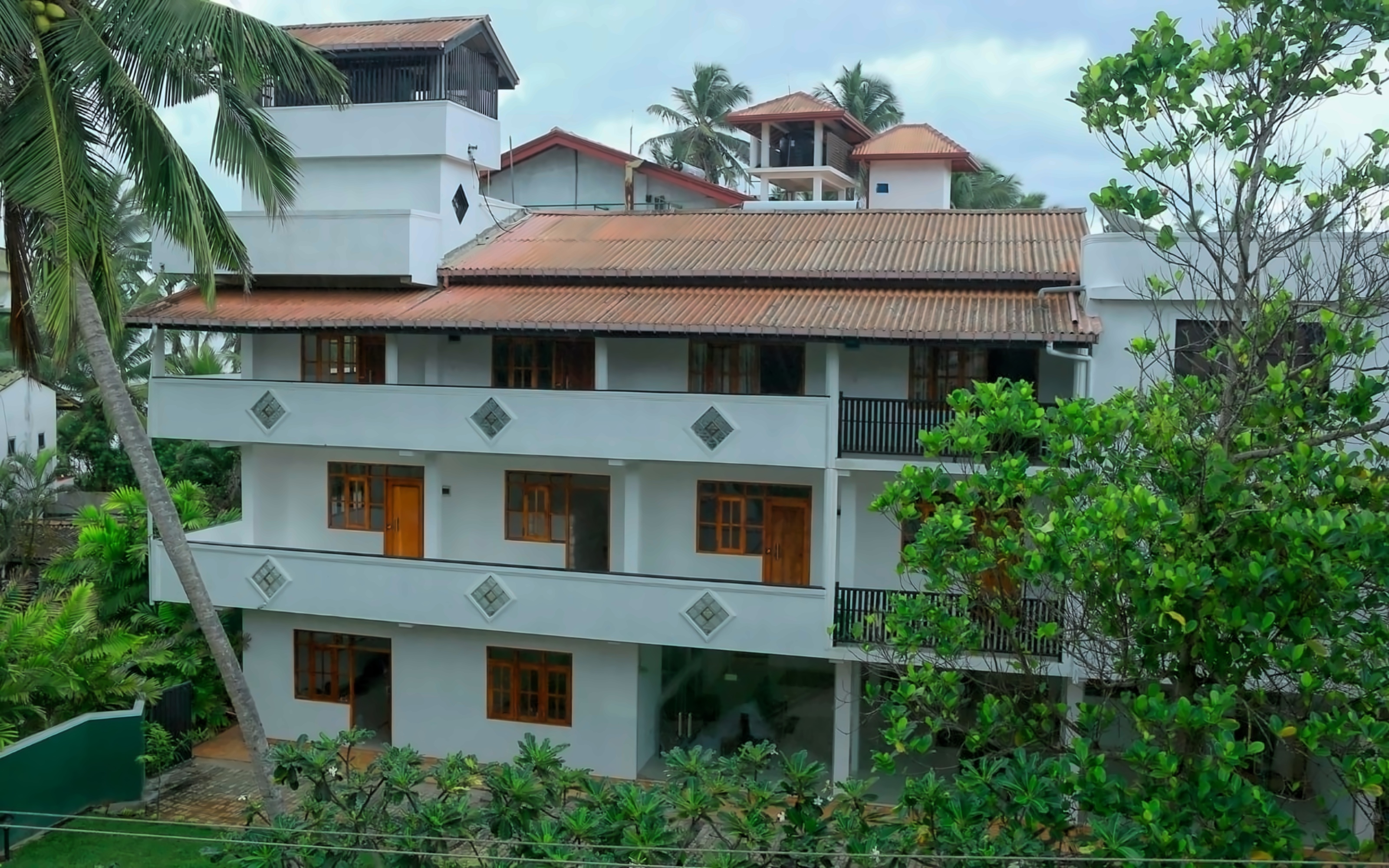 Погода бентота шри ланка. Отель Marina Bentota 3. Бентота Шри Ланка. Lavanga Resort Spa Шри Ланка. Шри Ланка Индурува отель Saman Villas.