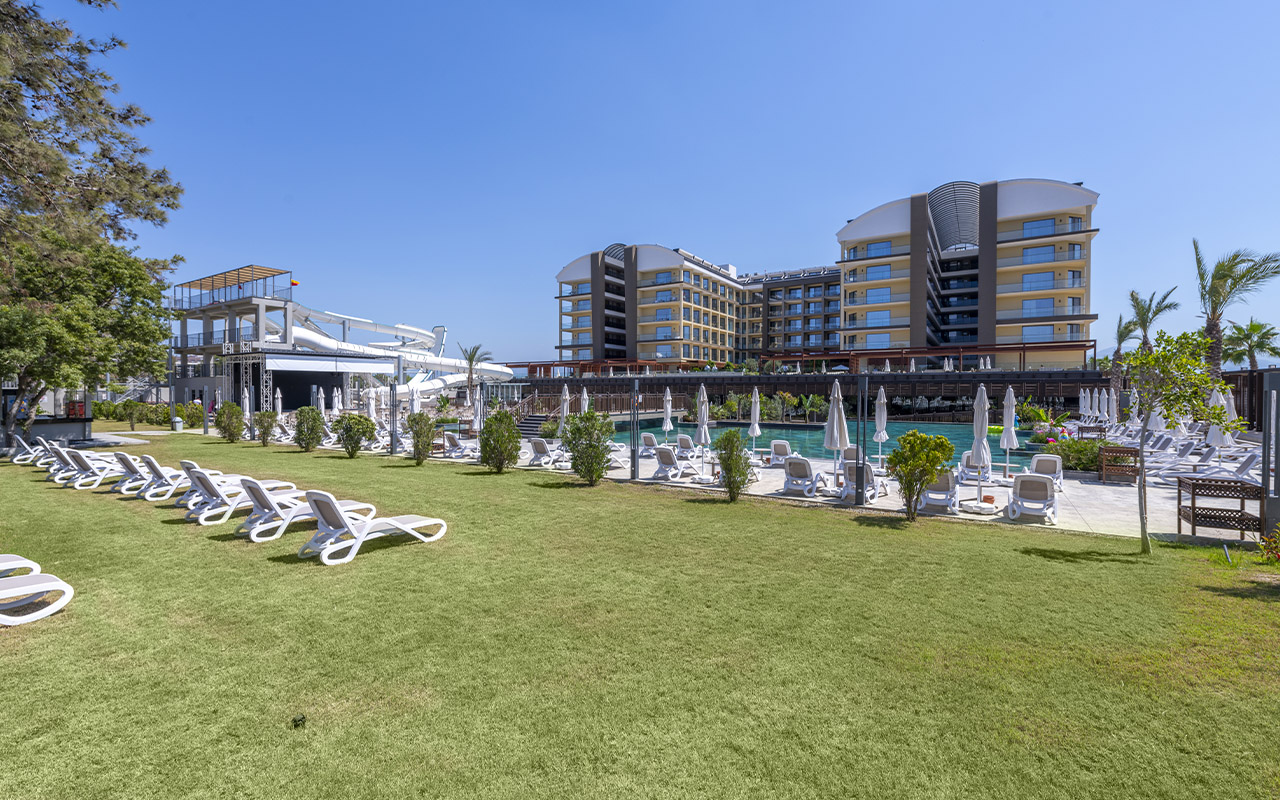 Lusso sorgun 5 отзывы. Sorgun Akadia Luxury 5 Турция Сиде. Соргун Аркадия лакшери. Sorgun Akadia Luxury Premium 5. Sorgun Akadia Luxury 5 пляж.